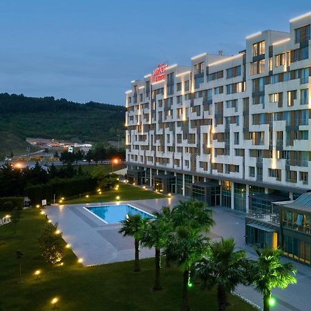 미라클 이스탄불 아시아 에어포트 호텔 앤 스파 외부 사진 Hilton Garden Inn Skopje